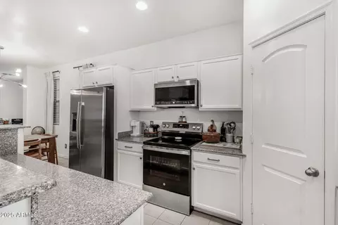 Kitchen - 1732 S Desert View Pl, Apache Junction, AZ 85120 photo 1 of 1
