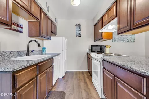 Kitchen - 1440 N Idaho Rd #2060, Apache Junction, AZ 85119 photo 1 of 5