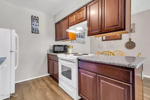 Kitchen - 1440 N Idaho Rd #2060, Apache Junction, AZ 85119 photo 4 of 5