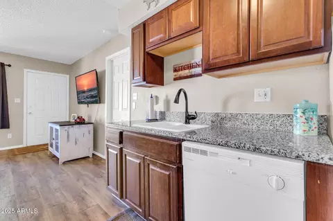 Kitchen - 1440 N Idaho Rd #2060, Apache Junction, AZ 85119 photo 2 of 5