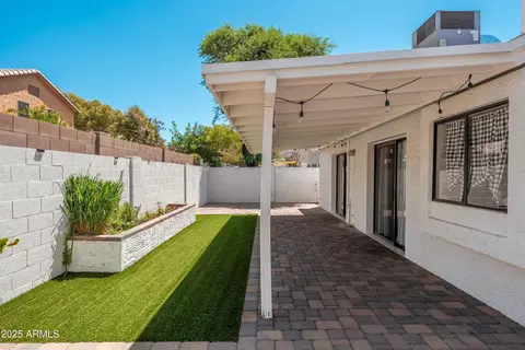 3226 E Topeka Dr, Phoenix, AZ 85050 photo 25