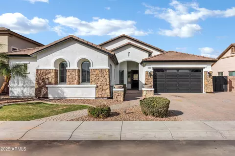 1612 E Zion Way, Chandler, AZ 85249