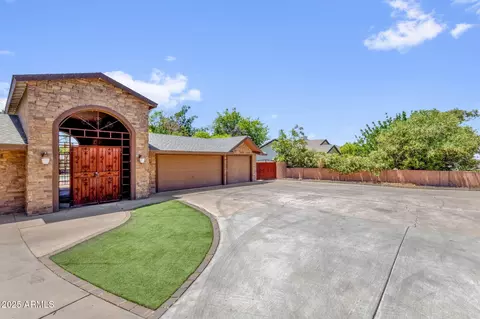 2043 E Quartz St, Mesa, AZ 85213 photo 7
