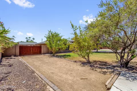 2043 E Quartz St, Mesa, AZ 85213 photo 6