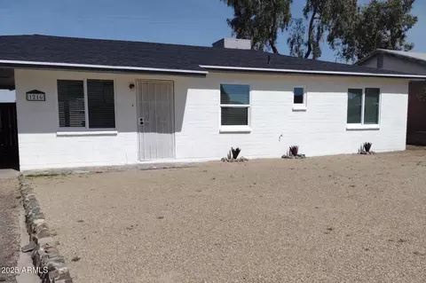 1216 E Desert Park Ln, Phoenix, AZ 85020