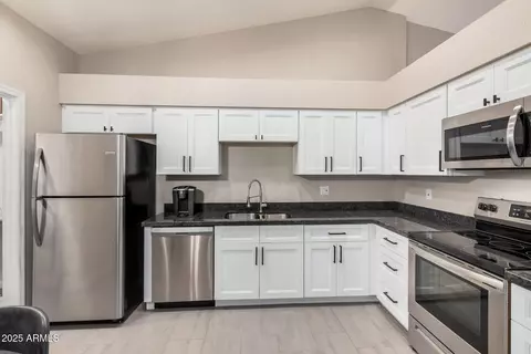 726 S Nebraska St #121, Chandler, AZ 85225