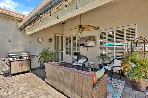 Exterior - 903 E Hiddenview Dr, Phoenix, AZ 85048 photo 5 of 6