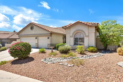 Exterior - 903 E Hiddenview Dr, Phoenix, AZ 85048 photo 3 of 6