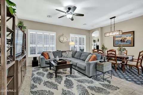 Living - 903 E Hiddenview Dr, Phoenix, AZ 85048 photo 1 of 7