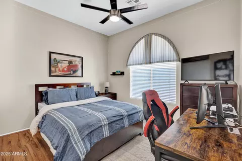Bedroom - 903 E Hiddenview Dr, Phoenix, AZ 85048 photo 3 of 7