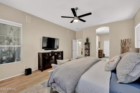 Bedroom - 903 E Hiddenview Dr, Phoenix, AZ 85048 photo 6 of 7
