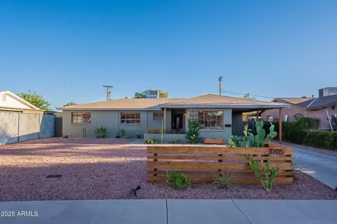 Exterior - 3705 W Luke Ave, Phoenix, AZ 85019 photo 4 of 9