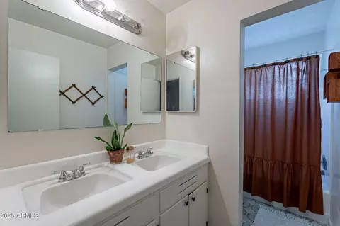 Bath - 3705 W Luke Ave, Phoenix, AZ 85019 photo 2 of 2