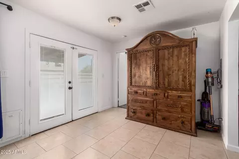 Entry Way - 4818 N 79th Ave, Phoenix, AZ 85033 photo 1 of 1