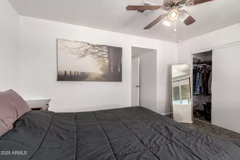 Bedroom - 4818 N 79th Ave, Phoenix, AZ 85033 photo 3 of 5