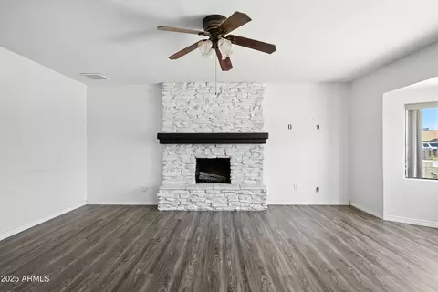 Living - 3724 W Bloomfield Rd, Phoenix, AZ 85029 photo 4 of 7