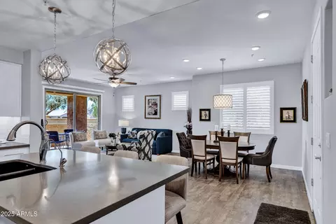 250 W Queen Creek Rd #101, Chandler, AZ 85248