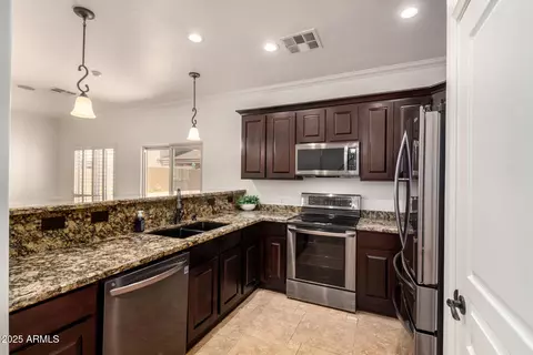 8838 W Aster Dr, Peoria, AZ 85381