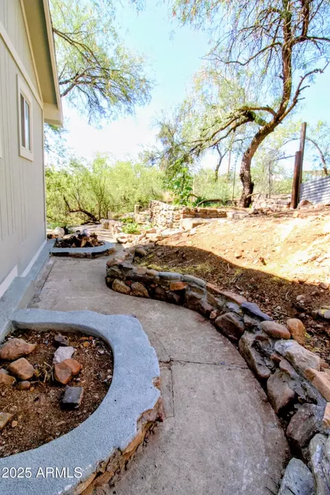 Exterior - 814 E Maple St, Globe, AZ 85501 photo 1 of 9