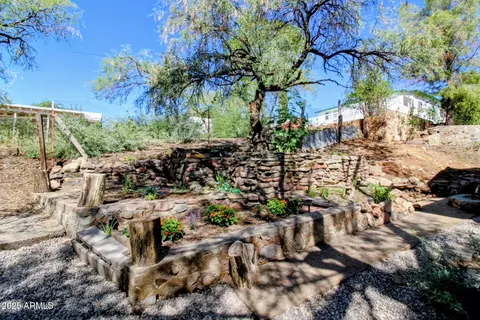 Exterior - 814 E Maple St, Globe, AZ 85501 photo 5 of 9
