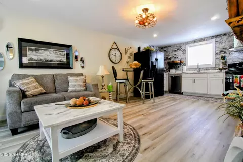 Living - 814 E Maple St, Globe, AZ 85501 photo 4 of 4