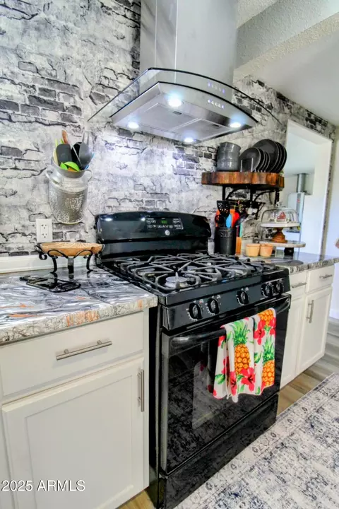 Kitchen - 814 E Maple St, Globe, AZ 85501 photo 3 of 3