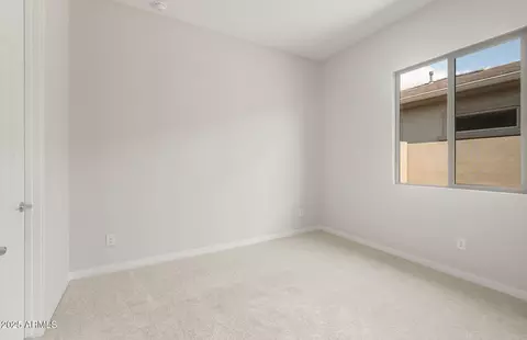 766 W Flatiron Trl, Apache Junction, AZ 85120 photo 5
