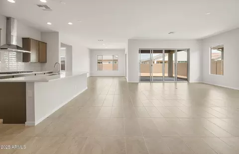 766 W Flatiron Trl, Apache Junction, AZ 85120 photo 9