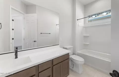 Bath - 714 W Flatiron Trl, Apache Junction, AZ 85120 photo 4 of 4
