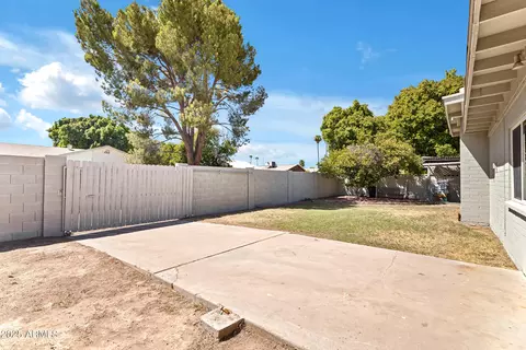 Exterior - 201 E Harvard Dr, Tempe, AZ 85283 photo 7 of 11