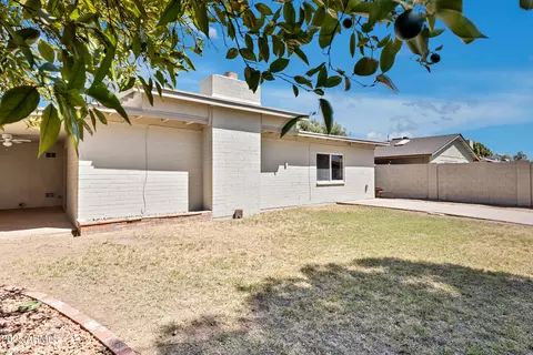 Exterior - 201 E Harvard Dr, Tempe, AZ 85283 photo 9 of 11