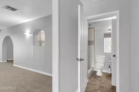 Entry Way - 201 E Harvard Dr, Tempe, AZ 85283 photo 2 of 2