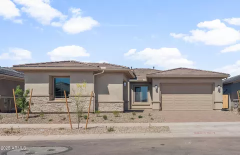 754 W Flatiron Trl, Apache Junction, AZ 85120