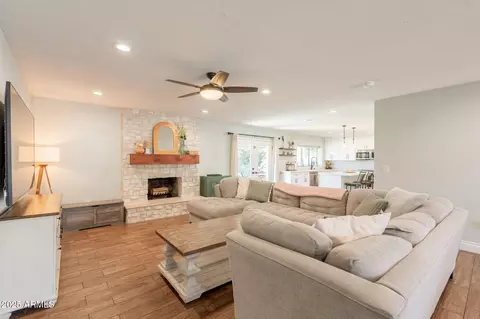 4217 E Western Star Blvd, Phoenix, AZ 85044 photo 7