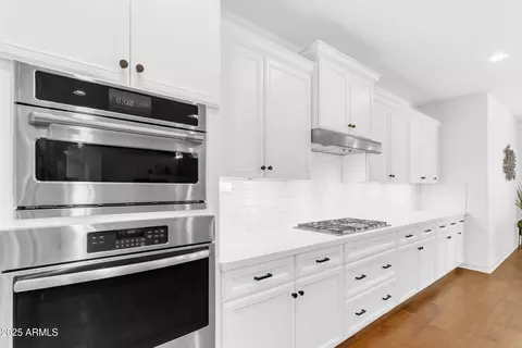 Kitchen - 2502 E Plum St, Gilbert, AZ 85298 photo 4 of 5