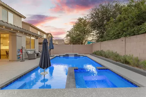 Exterior - 2502 E Plum St, Gilbert, AZ 85298 photo 5 of 9