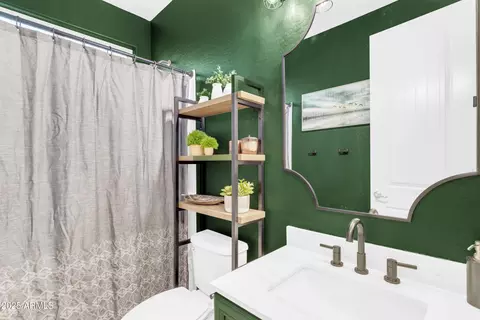 Bath - 2502 E Plum St, Gilbert, AZ 85298 photo 4 of 4