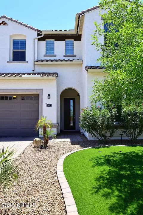 907 E Knightbridge Way, Gilbert, AZ 85297 photo 3