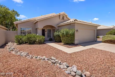 1125 W Betty Elyse Ln, Phoenix, AZ 85023