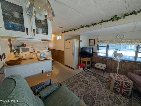 203 E Cholla Ln, Florence, AZ 85132 photo 5