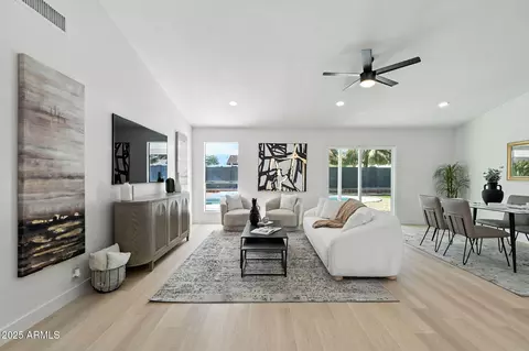 220 W Libby St, Phoenix, AZ 85023 photo 3
