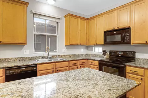 10028 E Isleta Ave, Mesa, AZ 85209 photo 4