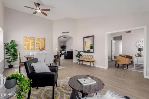 1043 S Buchanan St, Gilbert, AZ 85233 photo 5