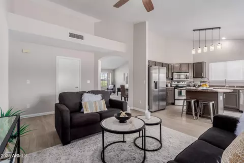 1043 S Buchanan St, Gilbert, AZ 85233 photo 17