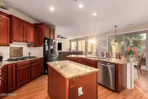 Kitchen - 11034 E Ravenna Ave, Mesa, AZ 85212 photo 3 of 5