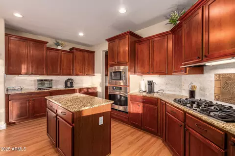 Kitchen - 11034 E Ravenna Ave, Mesa, AZ 85212 photo 1 of 5