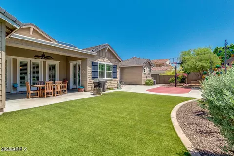 Exterior - 2825 E Harwell Rd, Phoenix, AZ 85042 photo 5 of 7