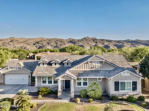 Exterior - 2825 E Harwell Rd, Phoenix, AZ 85042 photo 2 of 7