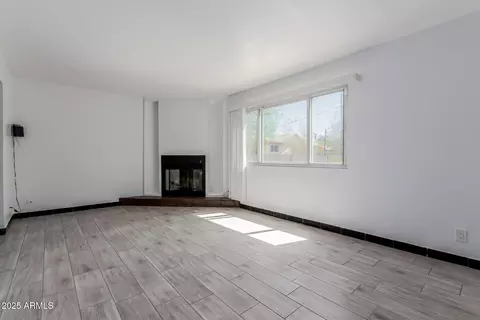 Living - 1018 S 4th Ave, Phoenix, AZ 85003 photo 2 of 3