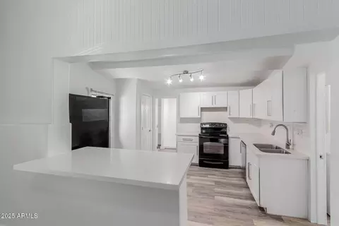 Kitchen - 1018 S 4th Ave, Phoenix, AZ 85003 photo 1 of 5